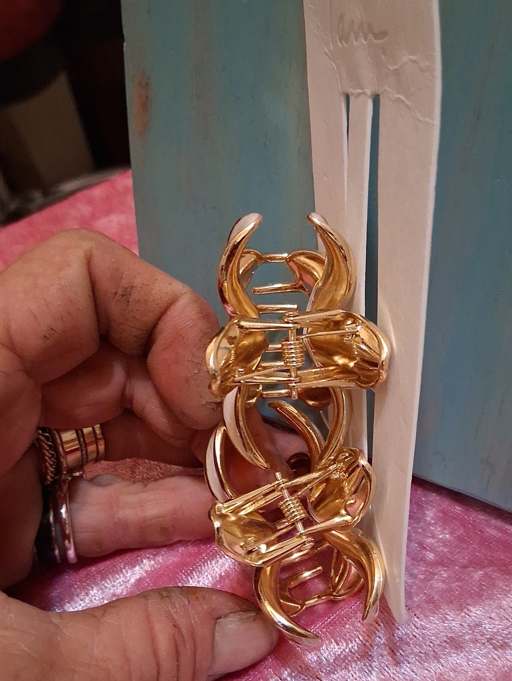 Fower Hair Clips - Picture 4 of 5